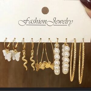 5 pair fashion earrings - Goldtone, pearl, acrylic NEW